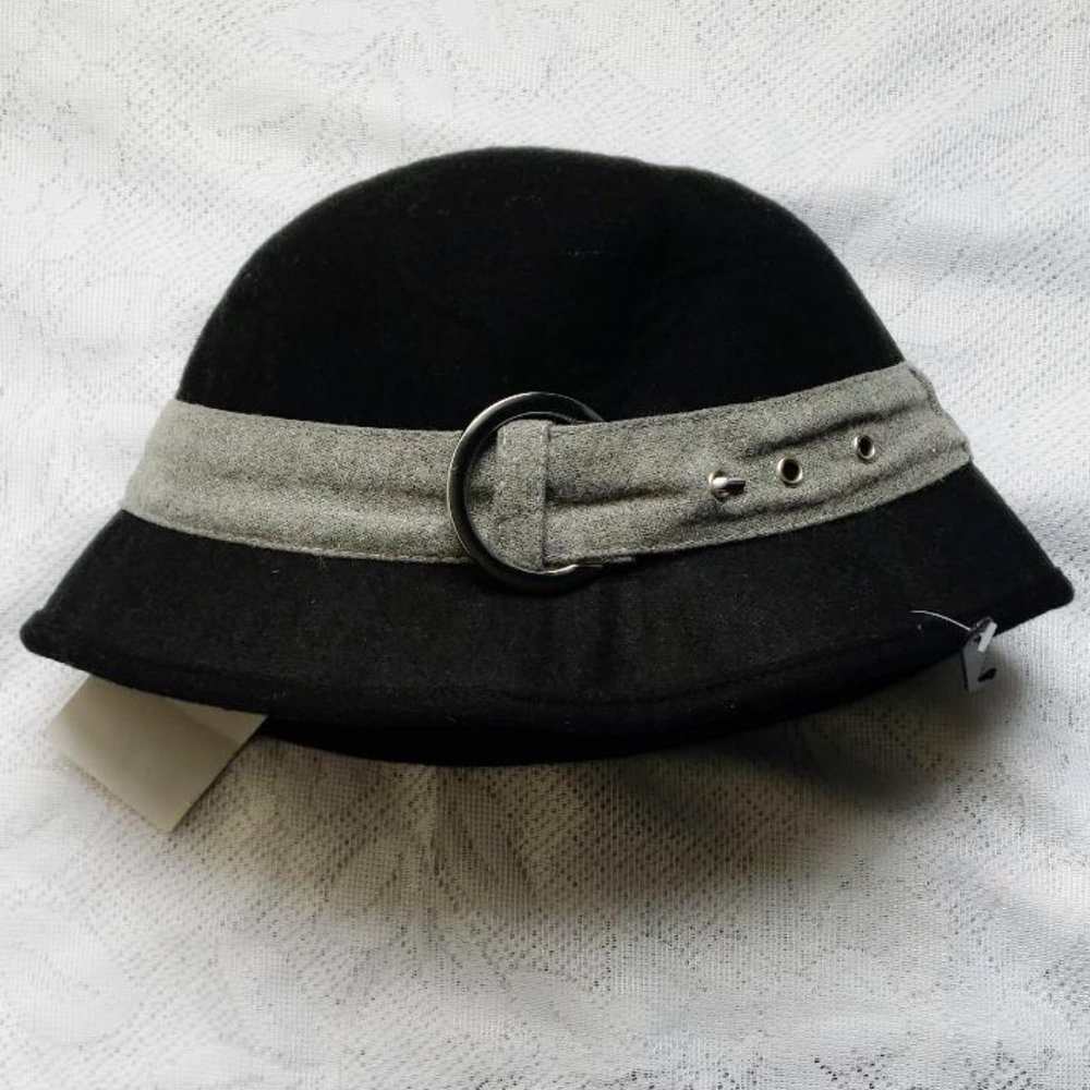 💥4/$15 NEW black hat with grey band